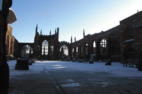 COVENTRY AND WARWICKSHIRE - CASTLES AND CATHEDRALS 