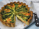 TENDERSTEM® BROCCOLI AND SMOKED SALMON TART